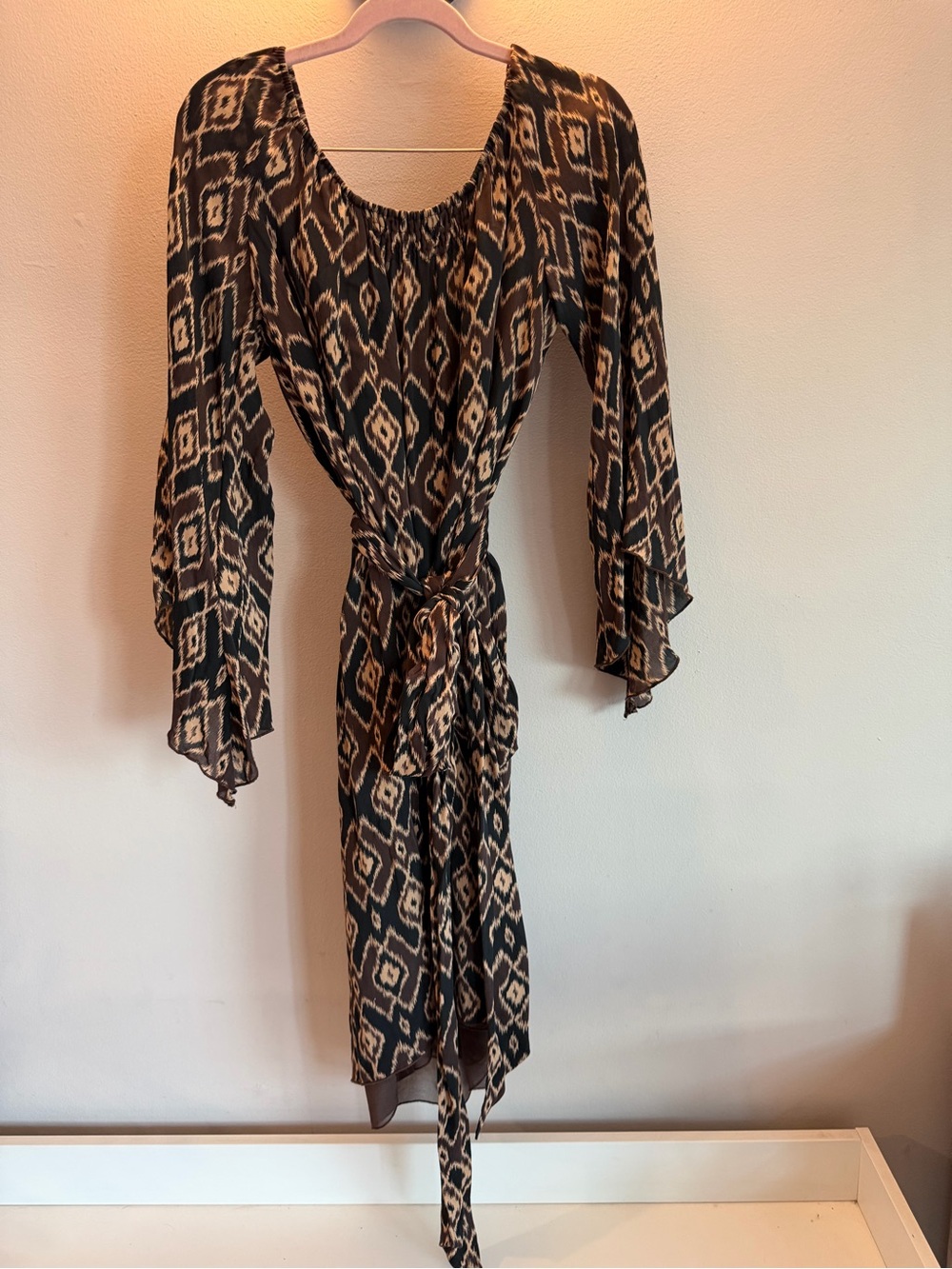 Scoop Beach Silk Ikat Diamond Print Smocked Bell Sleeve Belted Dress Brown M